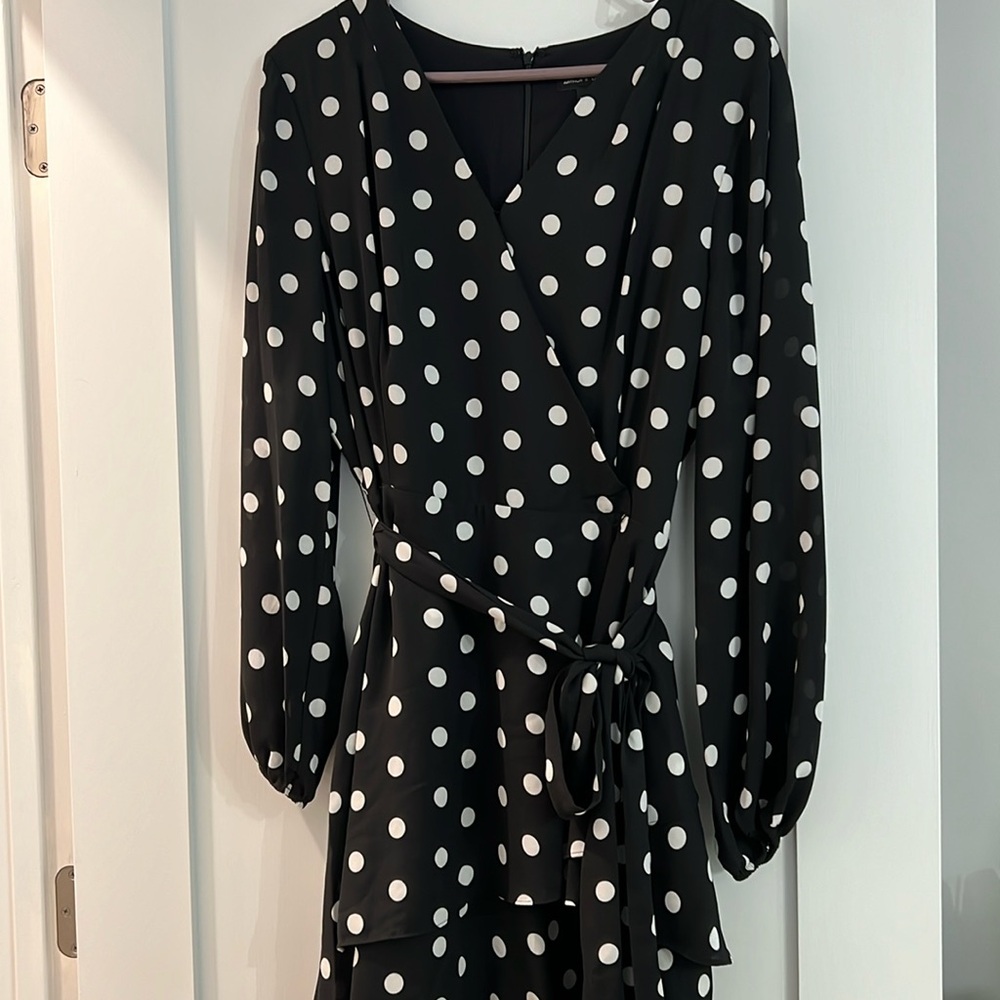 Tahari women’s dress